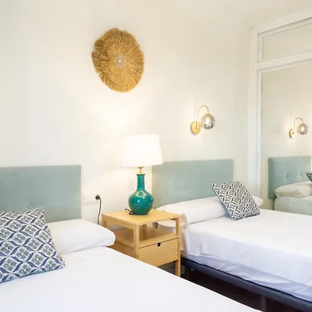 Boutique Flat Sea Views شقة بينالماذينا